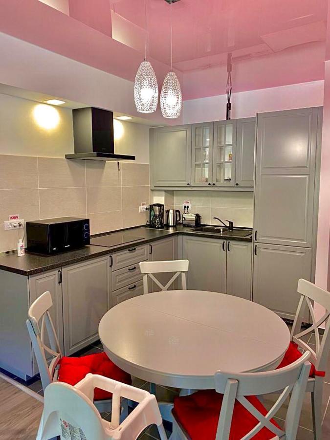 Sweet Pink By Miro Apartment Sinaia Esterno foto