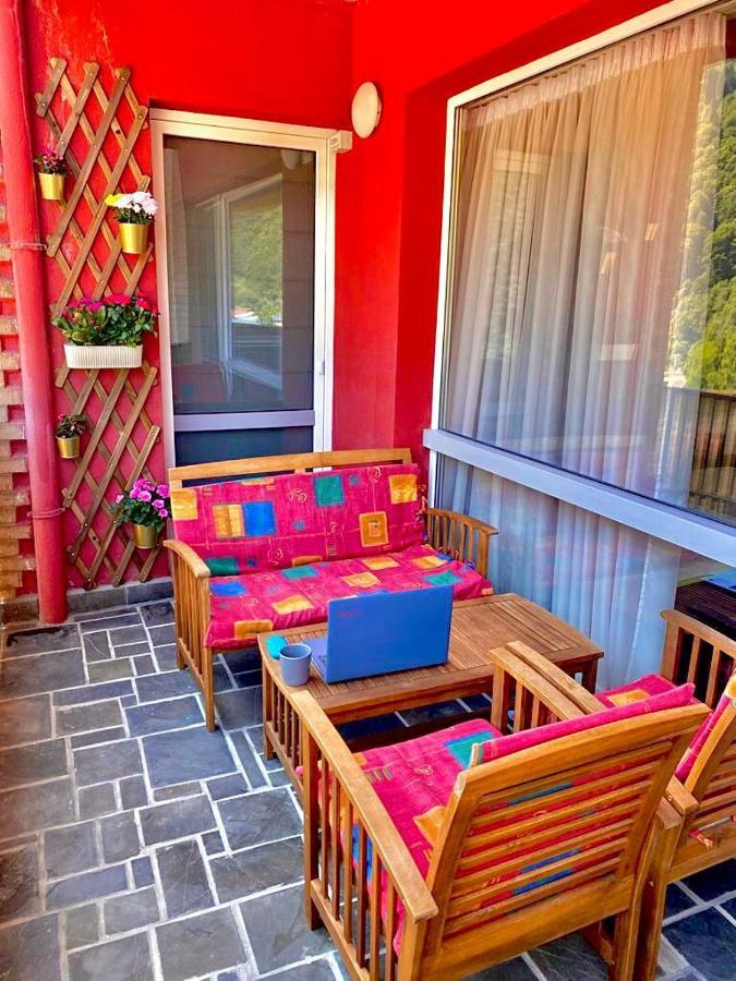 Sweet Pink By Miro Apartment Sinaia Esterno foto